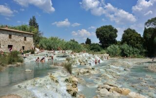 Cascate del Mulino - Terme di Saturnia - Cascate del Mulino waterfalls - thermal baths of Saturnia -Wasserfälle Cascate del Mulino - Thermalbäder von Saturnia - Chutes d'eau de Cascate del Mulino - thermes de Saturnia - les cascades du Mulino - der "Cascate del Mulino"